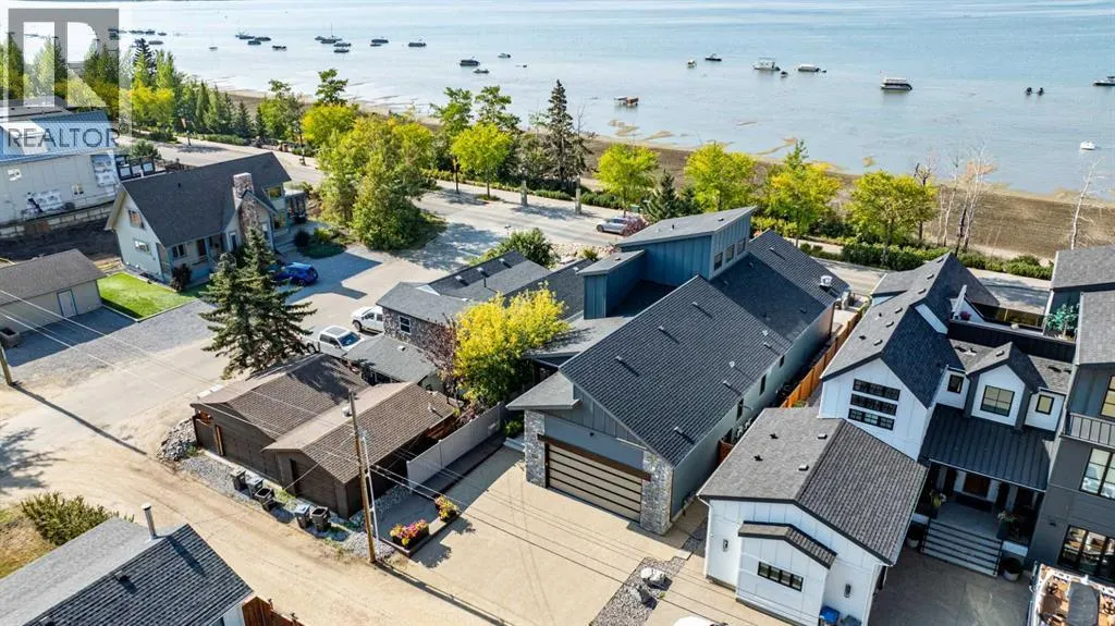 3417 Lakeshore Drive