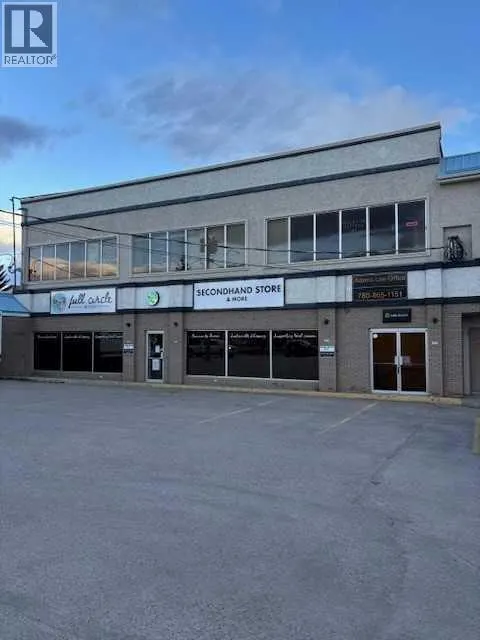 104, 211 Pembina Avenue