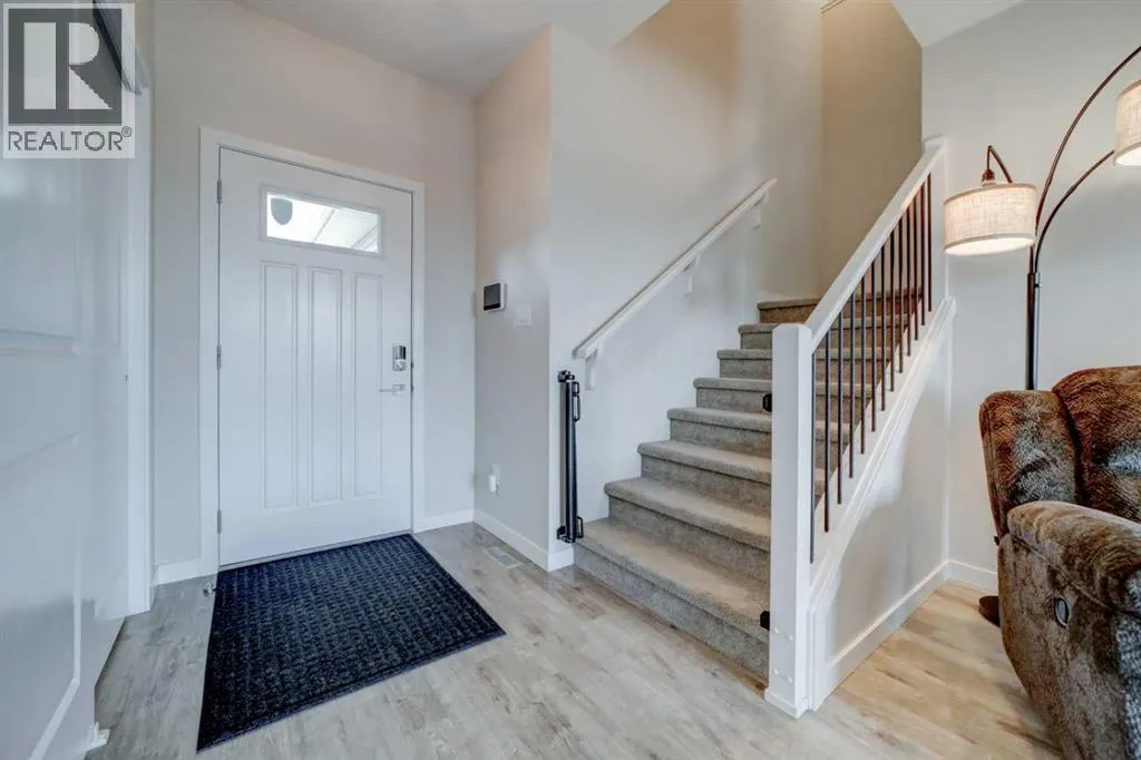 563 Moonlight Lane