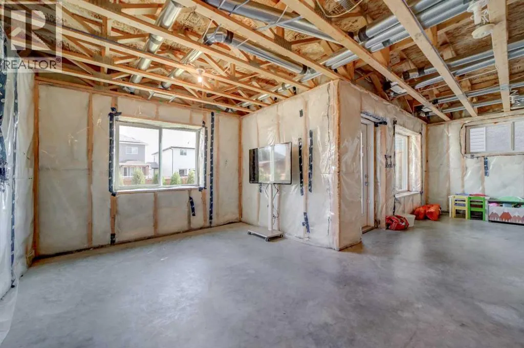 563 Moonlight Lane
