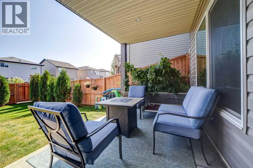 563 Moonlight Lane