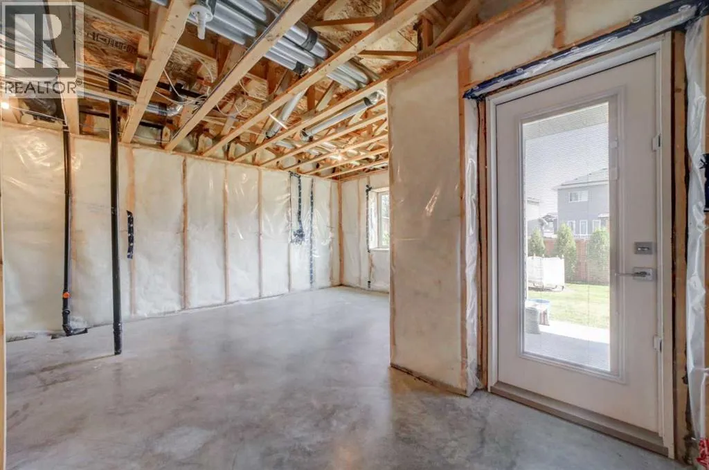 563 Moonlight Lane