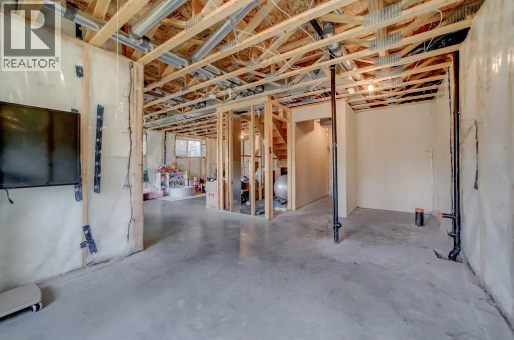 563 Moonlight Lane
