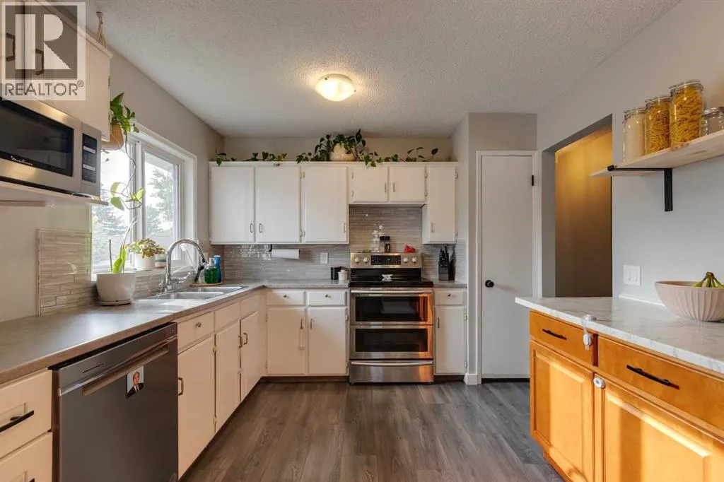228 Penbrooke Way SE
