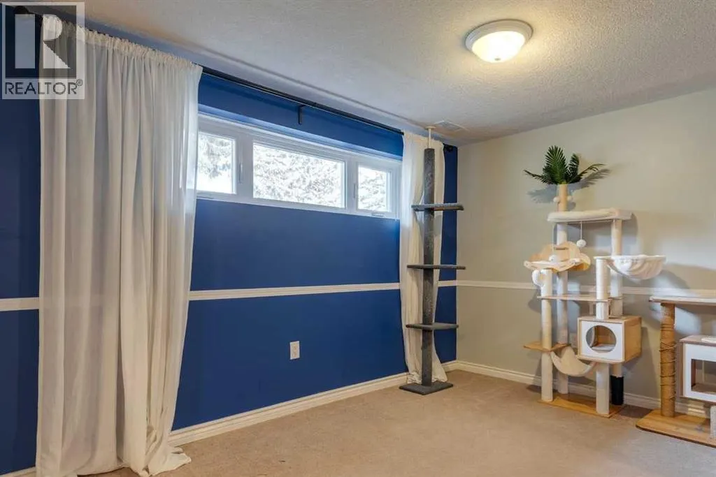 228 Penbrooke Way SE
