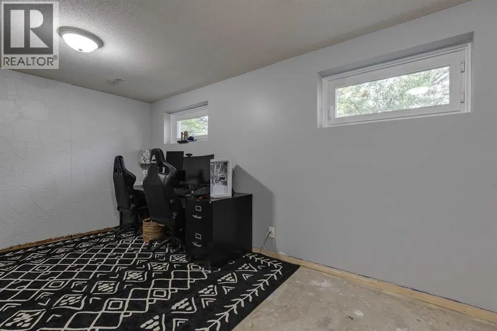 228 Penbrooke Way SE