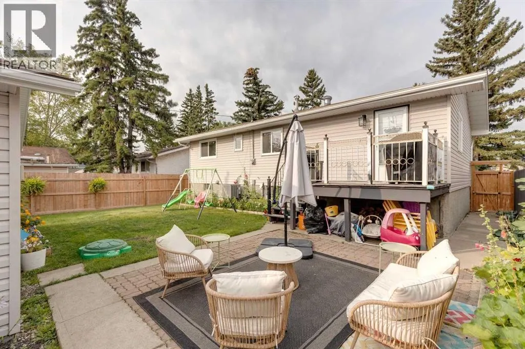 228 Penbrooke Way SE
