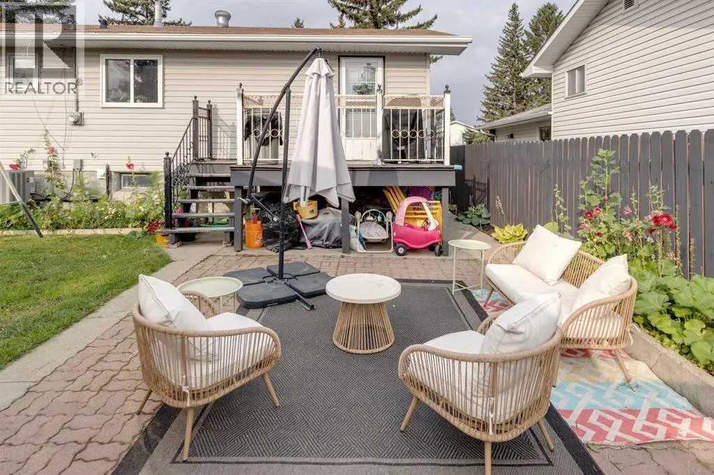 228 Penbrooke Way SE