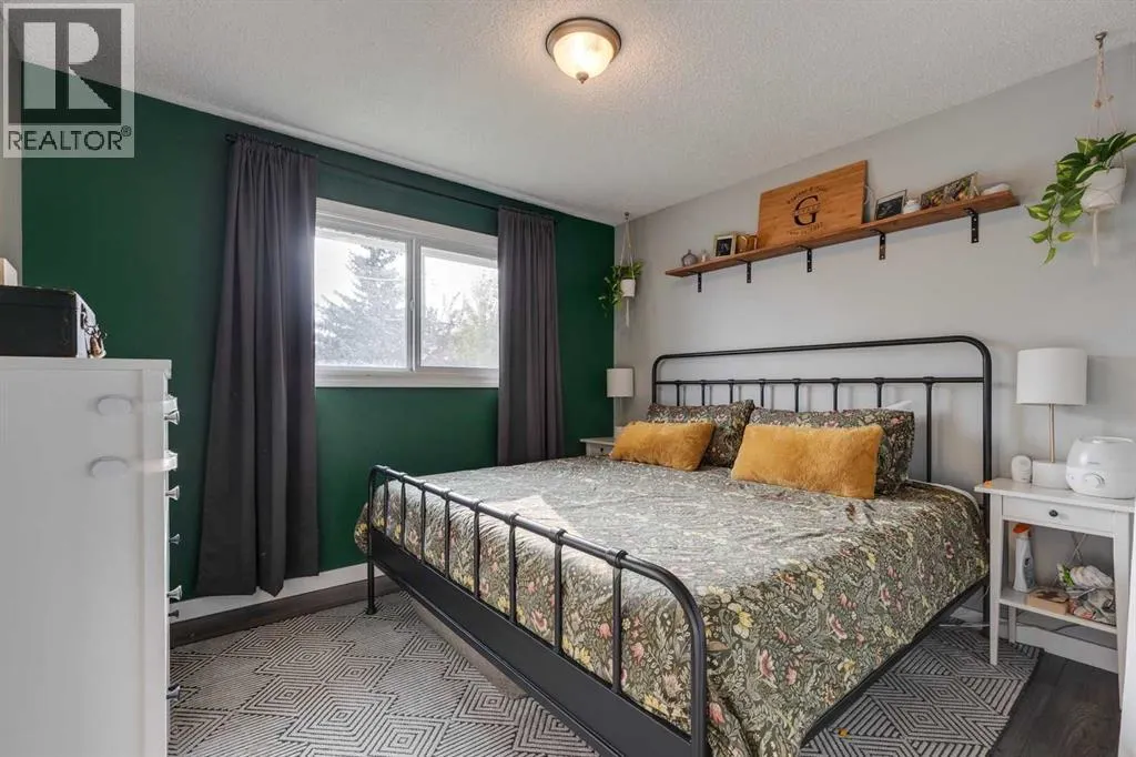 228 Penbrooke Way SE