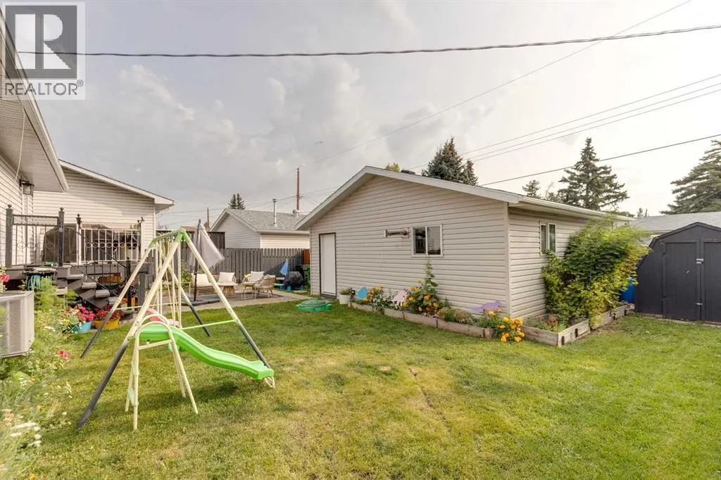228 Penbrooke Way SE