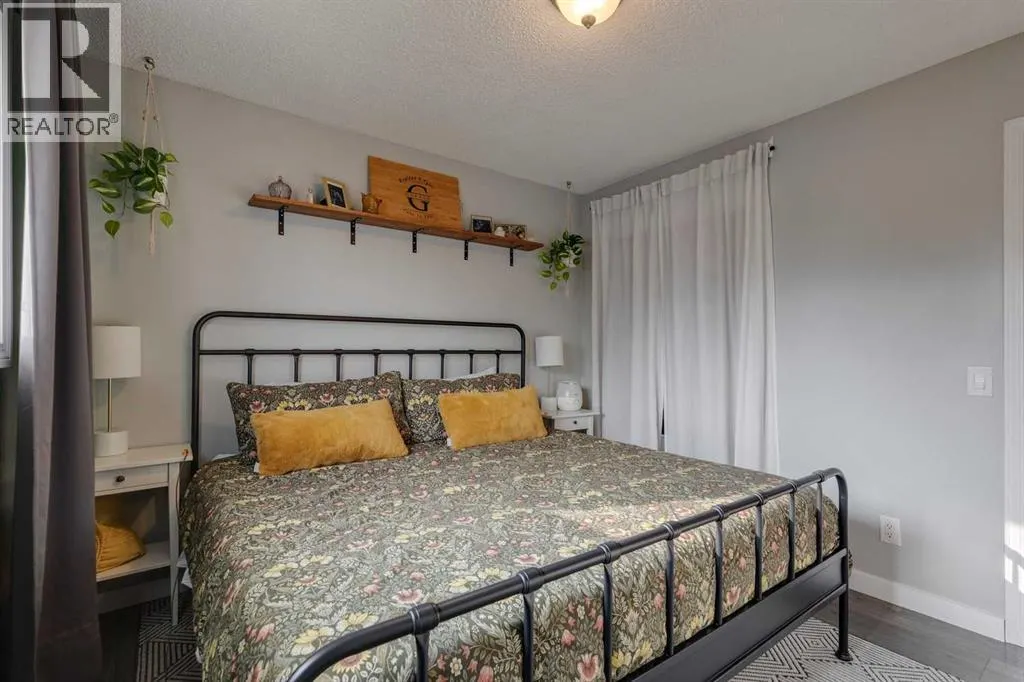 228 Penbrooke Way SE