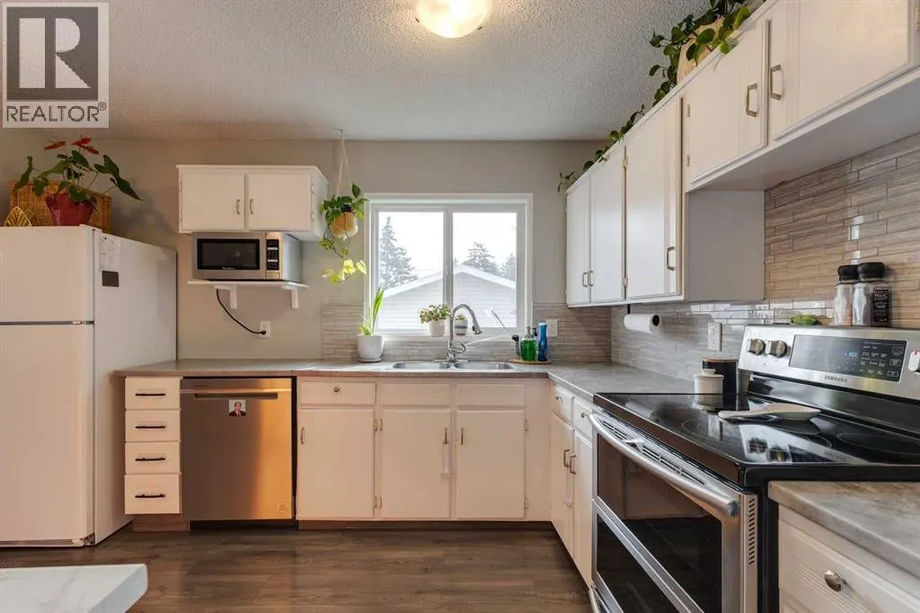 228 Penbrooke Way SE