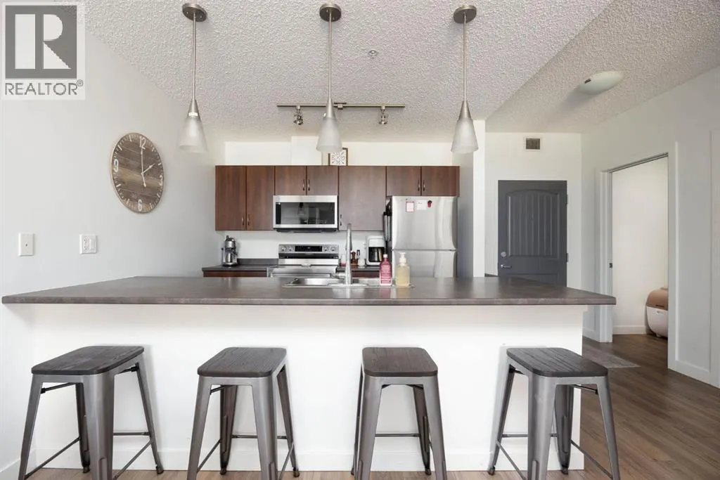 406, 136C Sandpiper Road