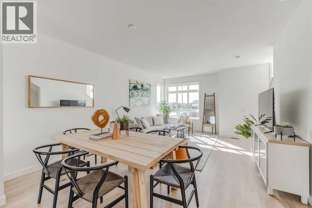 #309, 857 Belmont Drive SW