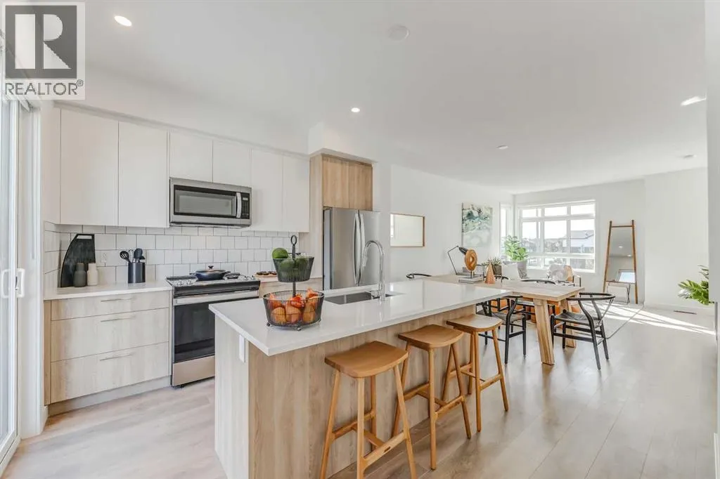 #309, 857 Belmont Drive SW