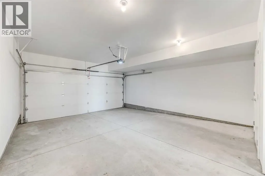 #309, 857 Belmont Drive SW