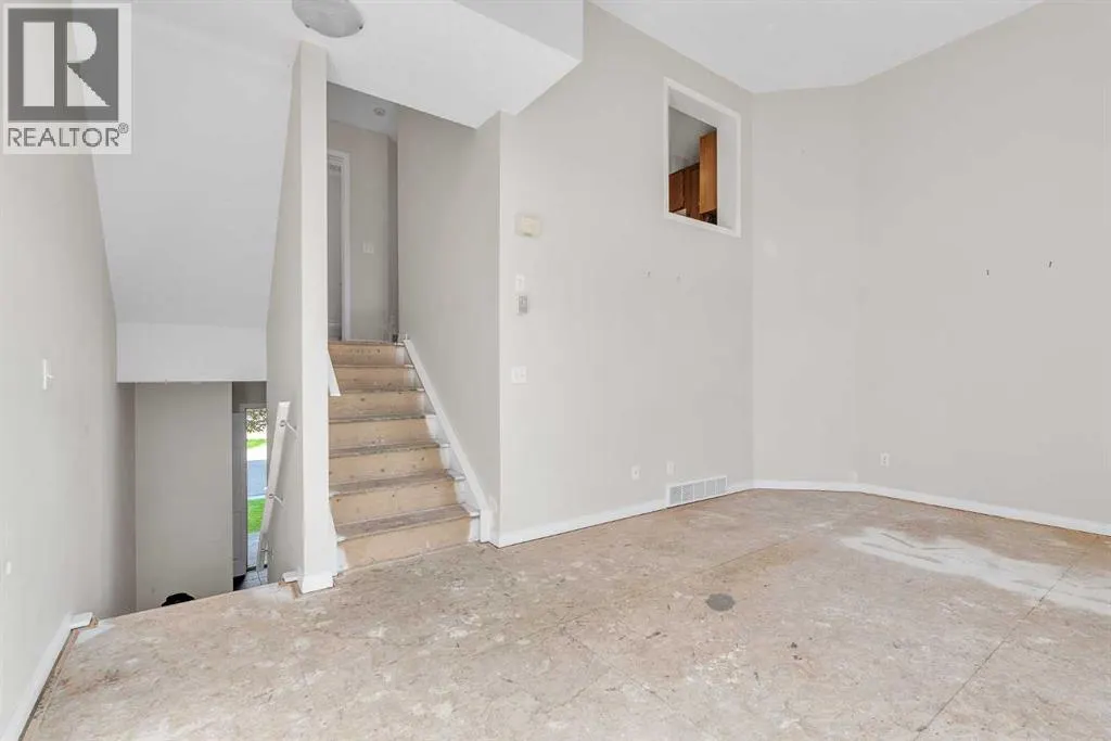 125 COPPERFIELD Lane SE