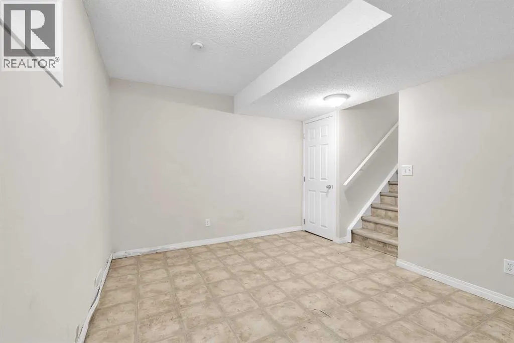 125 COPPERFIELD Lane SE