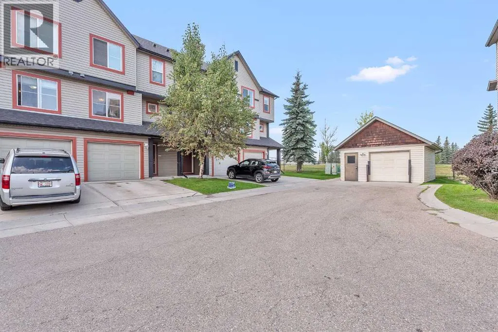 125 COPPERFIELD Lane SE