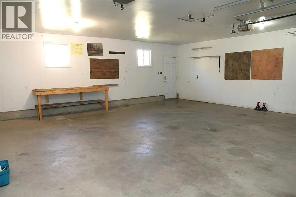 4735 49 Street