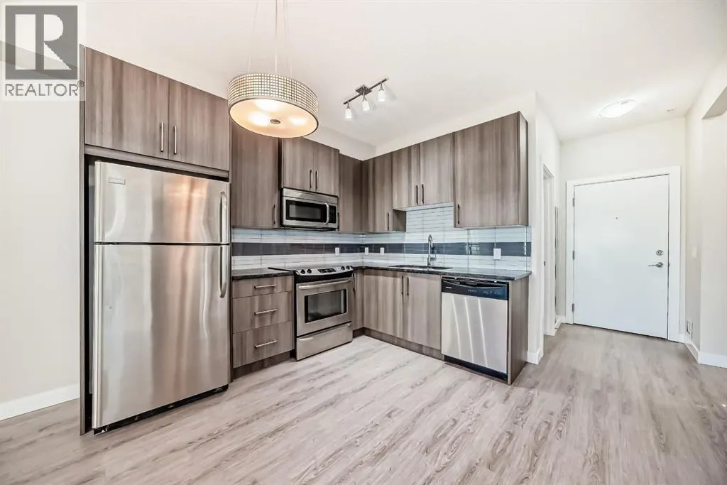 2, 8 Sage Hill Terrace NW