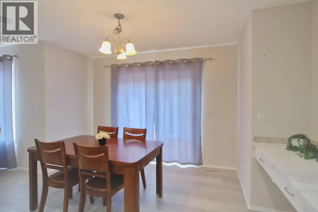 133 Panamount Court NW