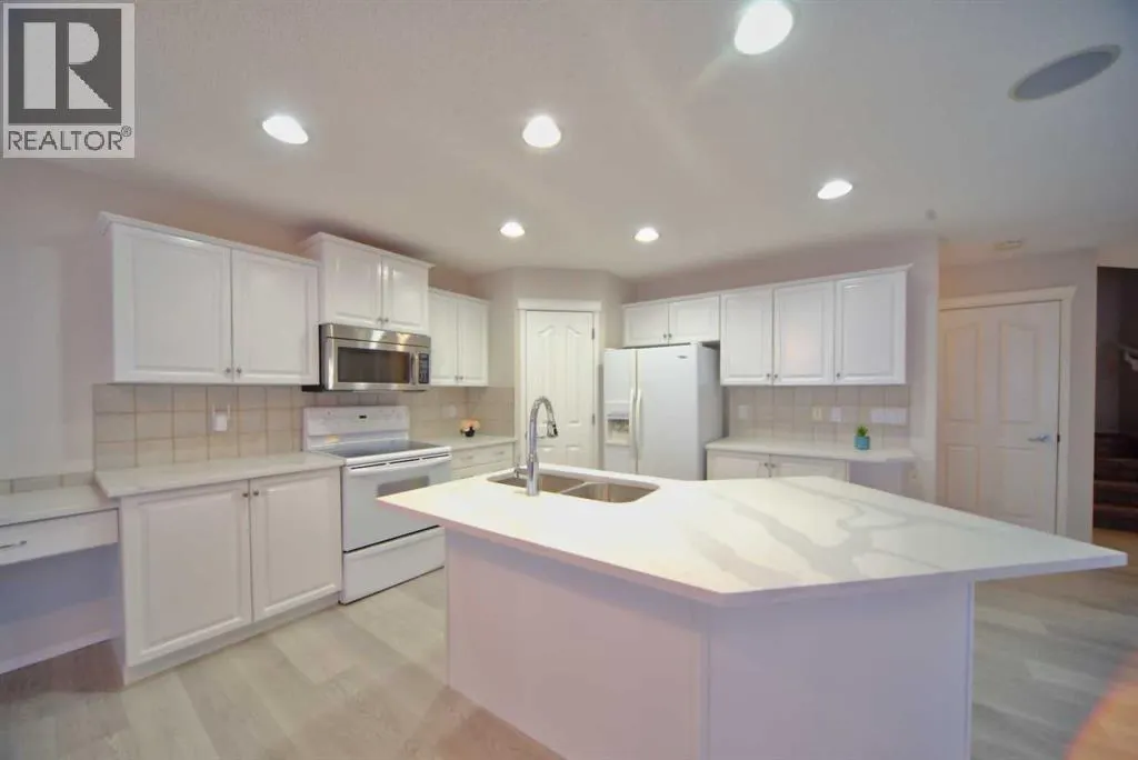 133 Panamount Court NW