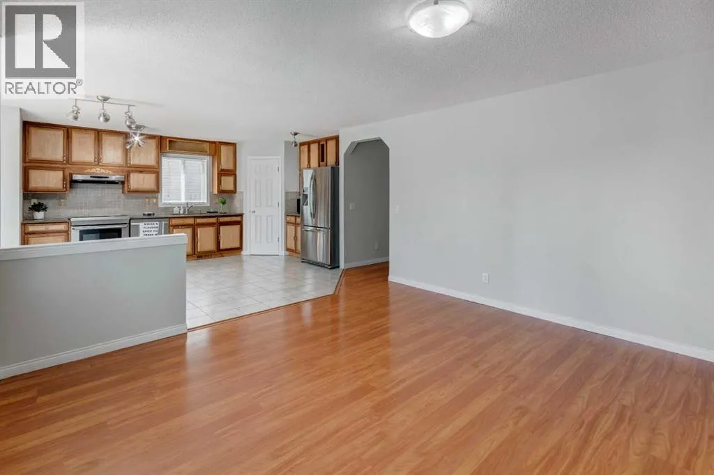 26 Rocky Ridge Heights NW