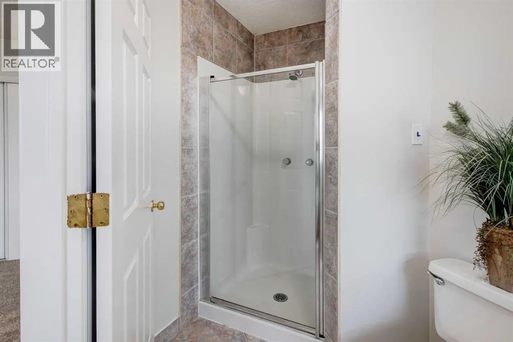 26 Rocky Ridge Heights NW