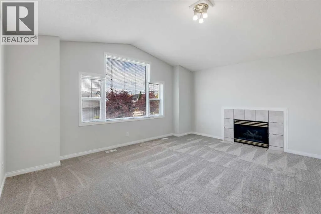 26 Rocky Ridge Heights NW