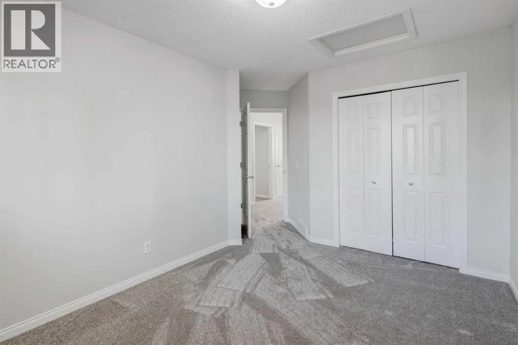 26 Rocky Ridge Heights NW