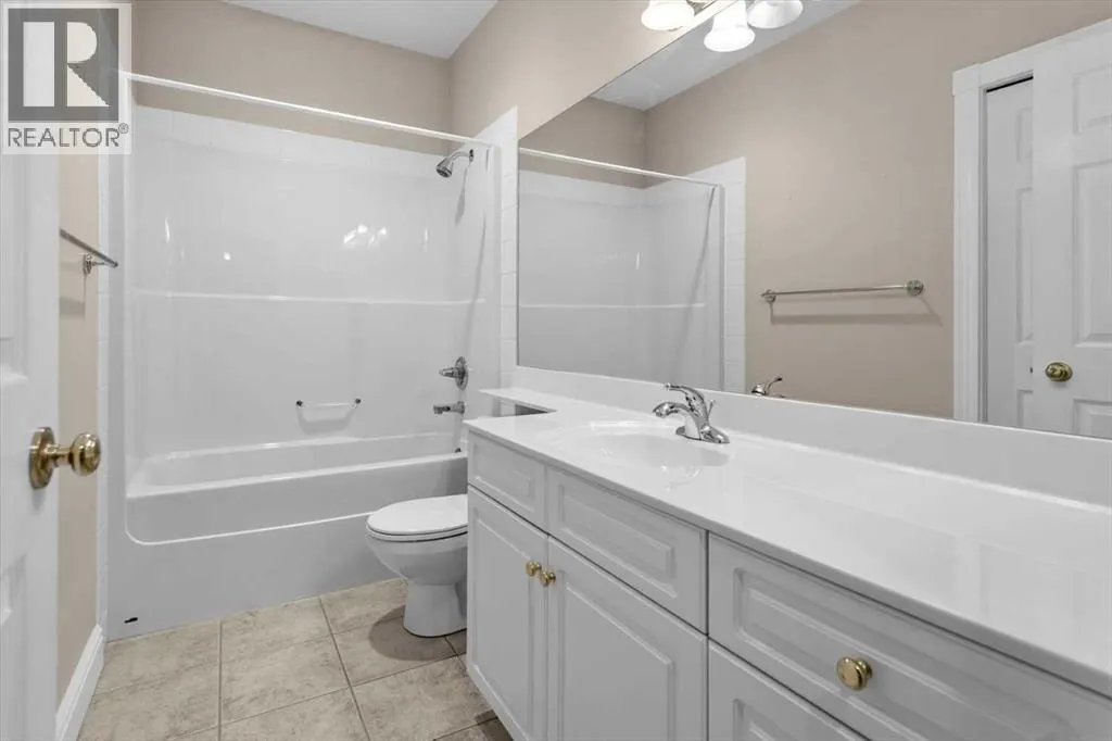 82 Arbour Crest Mount NW