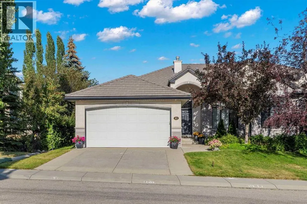 82 Arbour Crest Mount NW