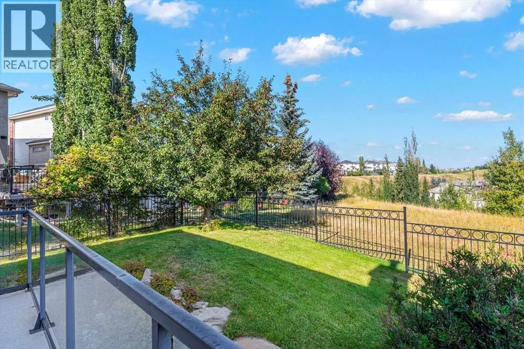 82 Arbour Crest Mount NW