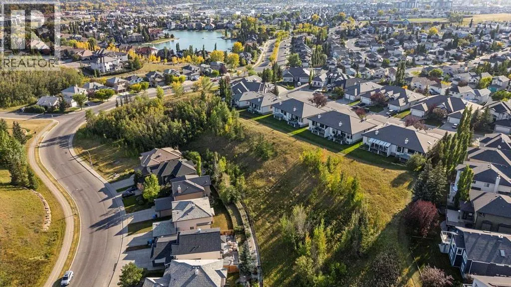 82 Arbour Crest Mount NW
