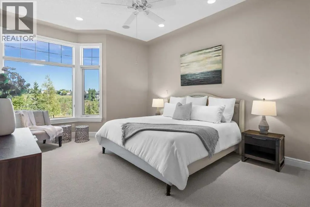 82 Arbour Crest Mount NW