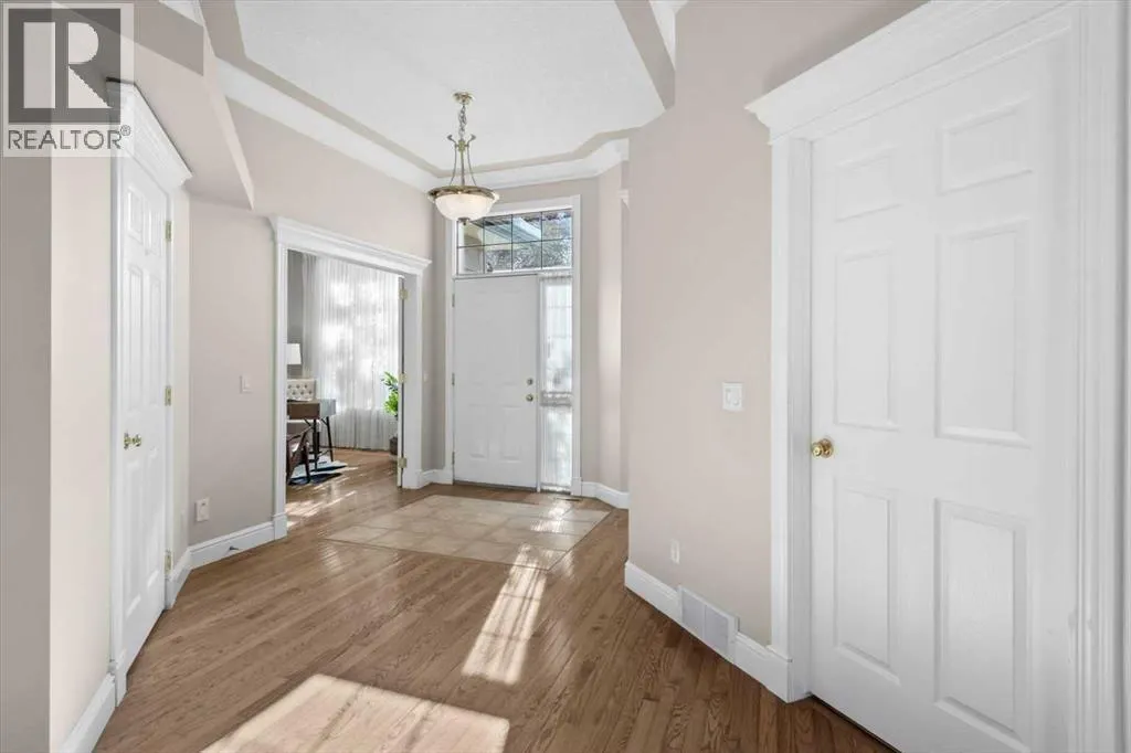 82 Arbour Crest Mount NW