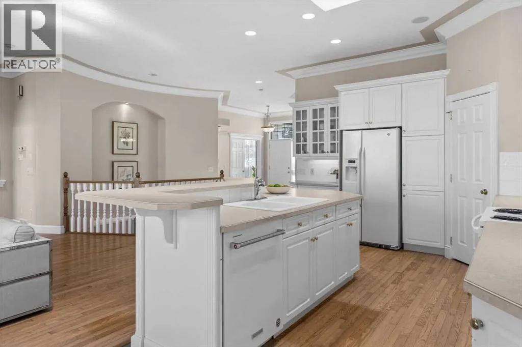 82 Arbour Crest Mount NW