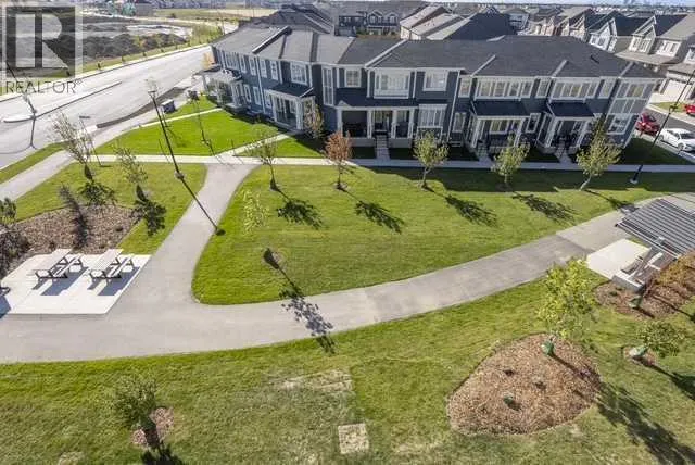 1315, 395 Skyview Parkway NE