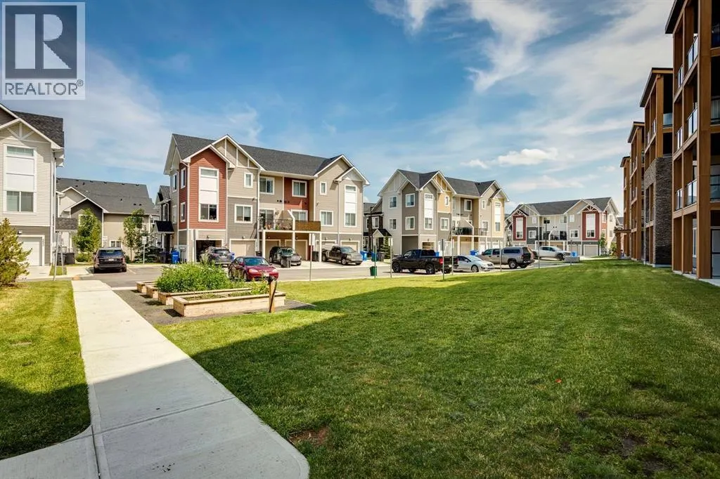 536 Canals Crossing SW