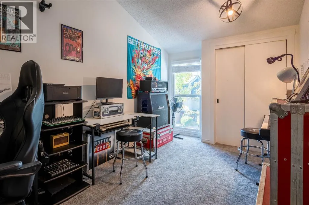 396 Brae Glen Crescent SW