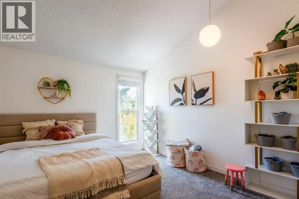 396 Brae Glen Crescent SW