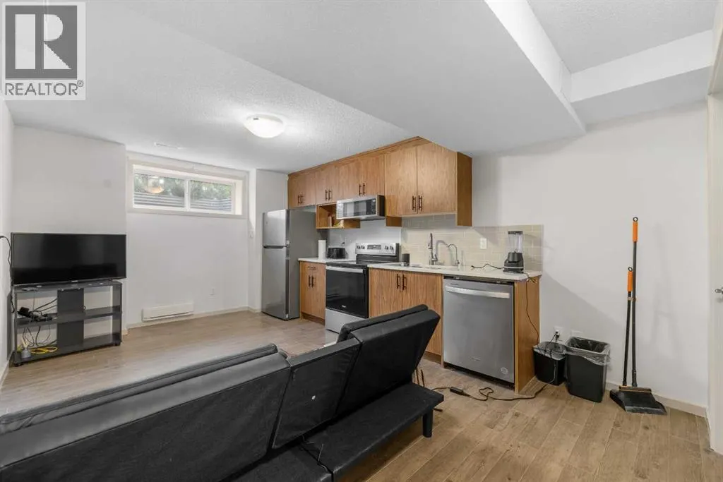 107 MASTERS Heights SE