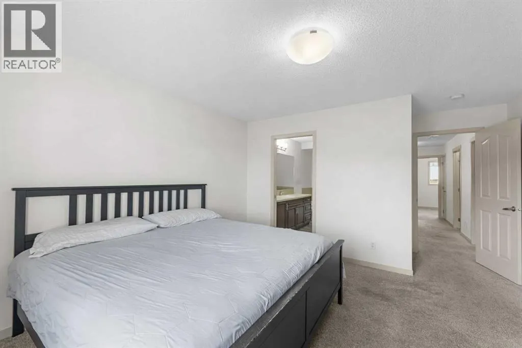 107 MASTERS Heights SE