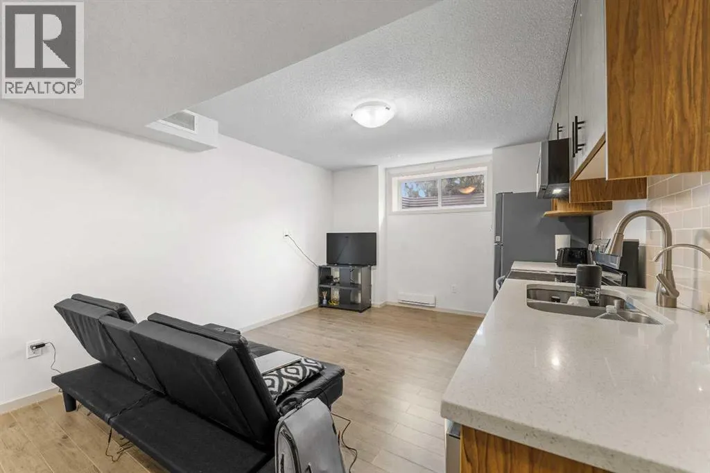 107 MASTERS Heights SE