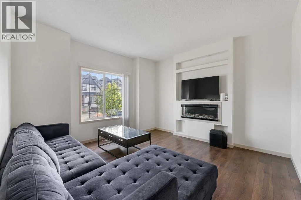 107 MASTERS Heights SE