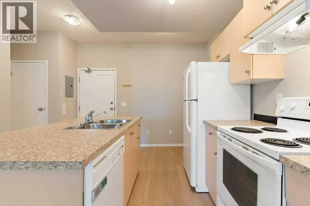 1107, 73 Erin Woods Court SE