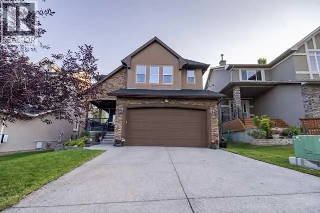 28 Crestmont Way SW