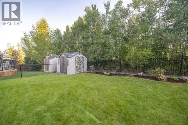 28 Crestmont Way SW