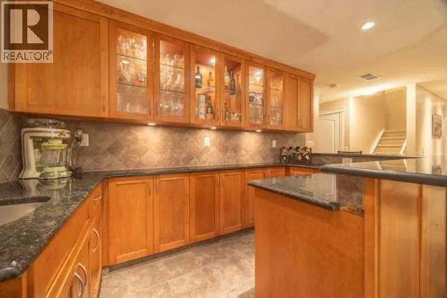 28 Crestmont Way SW